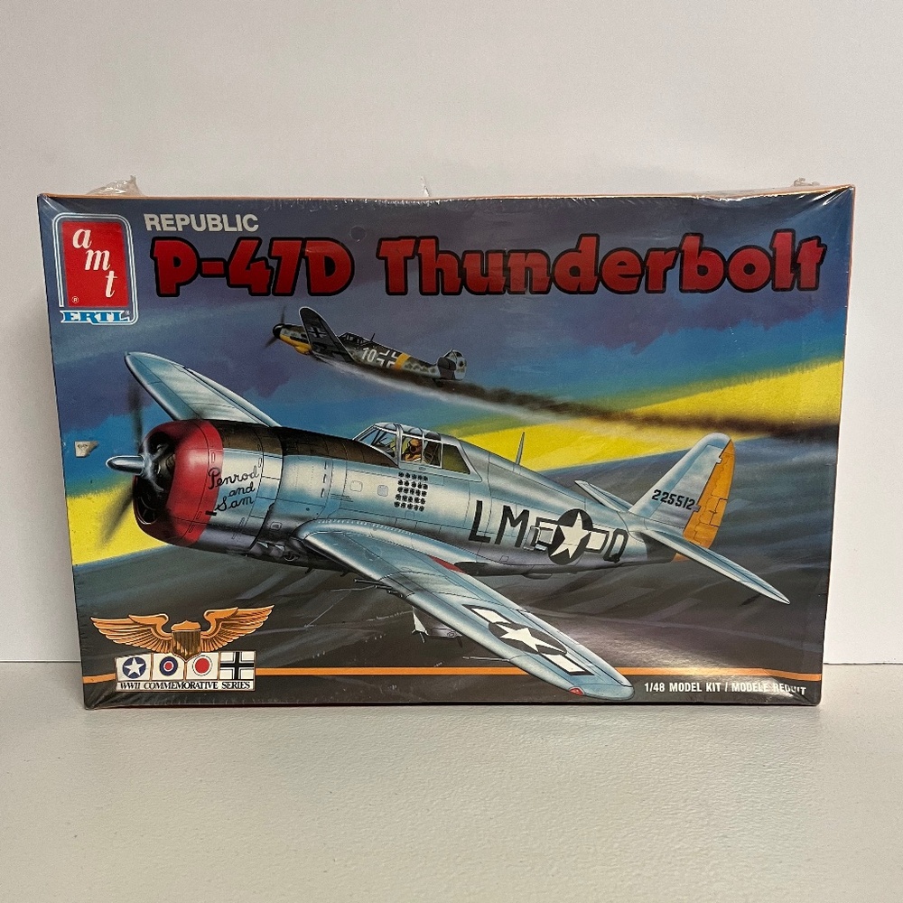 AMT Ertl P-47D Thunderbolt Model Plane Kit 1:48 scale Model 8886 1990 Sealed Box